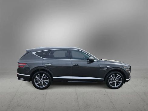 Used 2025 Genesis GV80 2.5T Select image 9