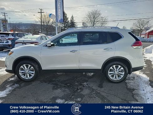 Used 2016 Nissan Rogue SV w/ SV Premium Package image 25