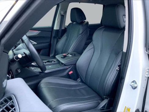 Used 2025 Acura MDX FWD w/ Technology Package image 8