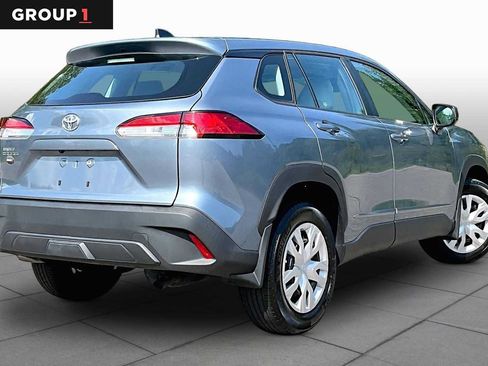 Used 2023 Toyota Corolla Cross L FWD image 12