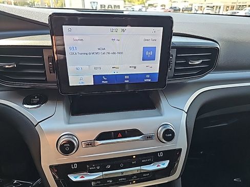 Used 2020 Ford Explorer XLT w/ Comfort Package image 29