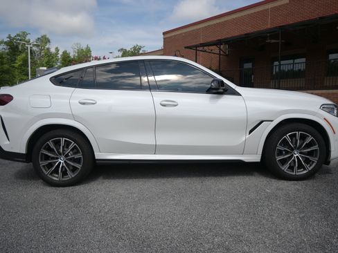 Used 2021 BMW X6 xDrive40i w/ Executive Package AWD/4WD image 10