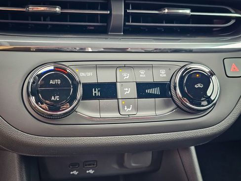 New 2026 Buick Envista Preferred image 22