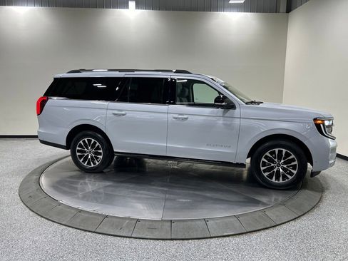 Certified 2025 Ford Expedition Max Platinum AWD/4WD image 6
