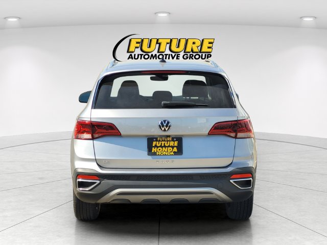 Used 2024 Volkswagen Taos SE FWD image 8