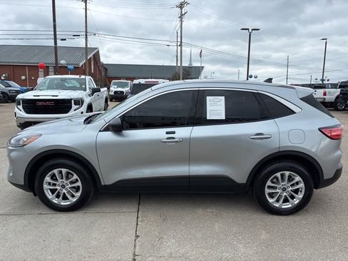 Used 2022 Ford Escape SE w/ Convenience Package image 4