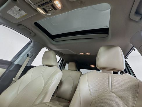 Certified 2022 Toyota Highlander Limited image 15
