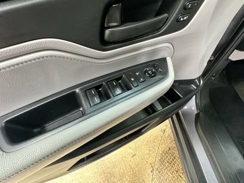 Used 2019 Honda Odyssey EX-L image 16