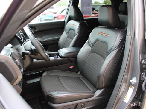 Used 2023 Nissan Pathfinder Rock Creek AWD/4WD image 12