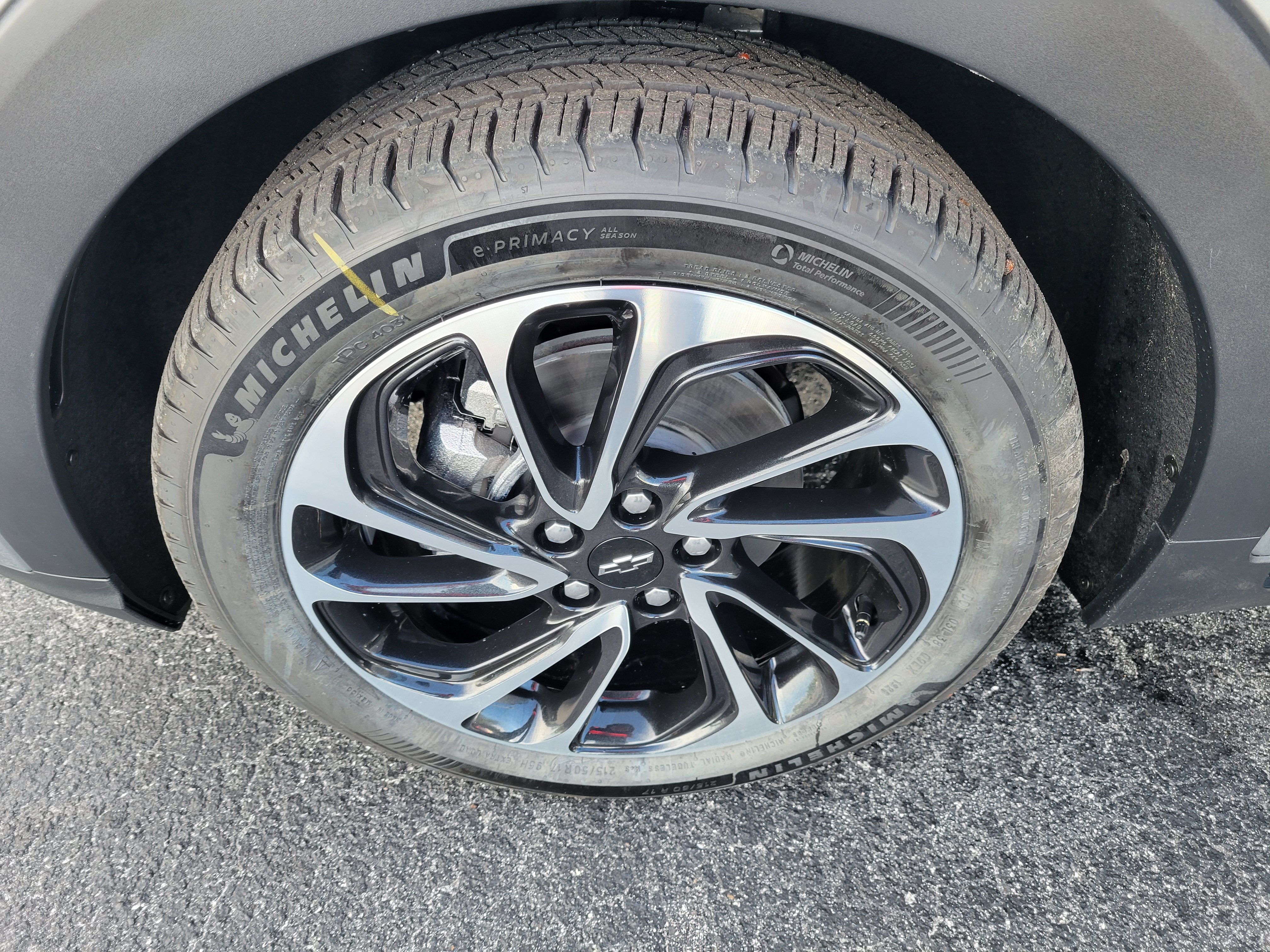 New 2027 Chevrolet Bolt LT w/ Super Cruise Package FWD image 36