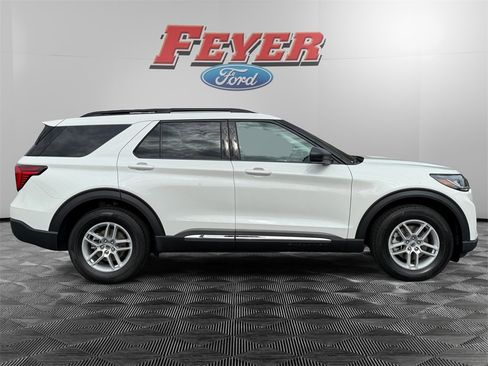 New 2025 Ford Explorer Active w/ Active Comfort Package image 8