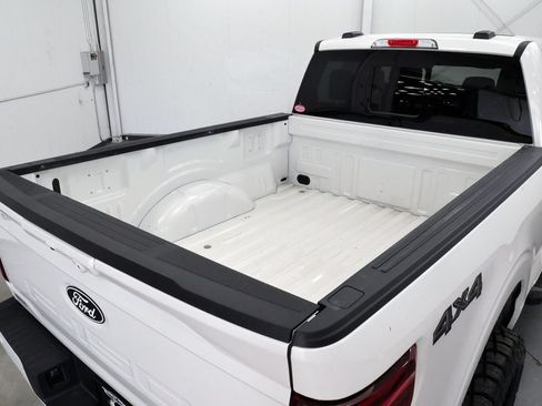 Used 2025 Ford F150 Lariat AWD/4WD image 41