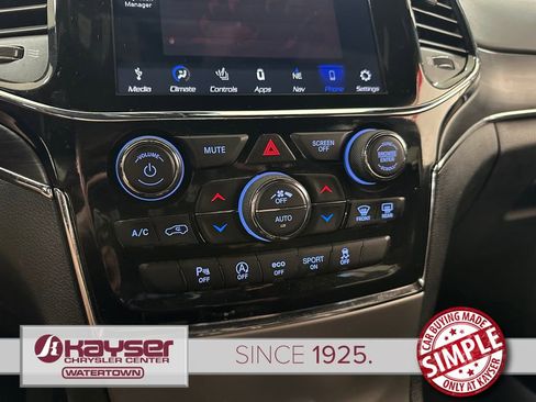 Certified 2022 Jeep Grand Cherokee Limited AWD/4WD image 27