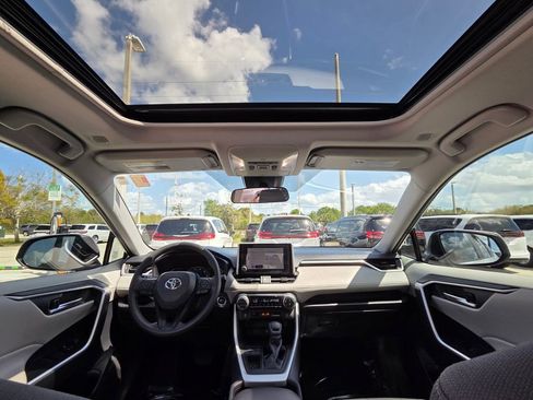 Used 2025 Toyota RAV4 XLE w/ Convenience Package image 20