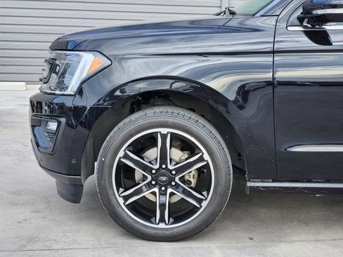 Used 2021 Ford Expedition Limited RWD image 9