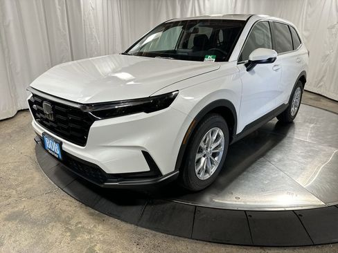 Used 2025 Honda CR-V EX image 1