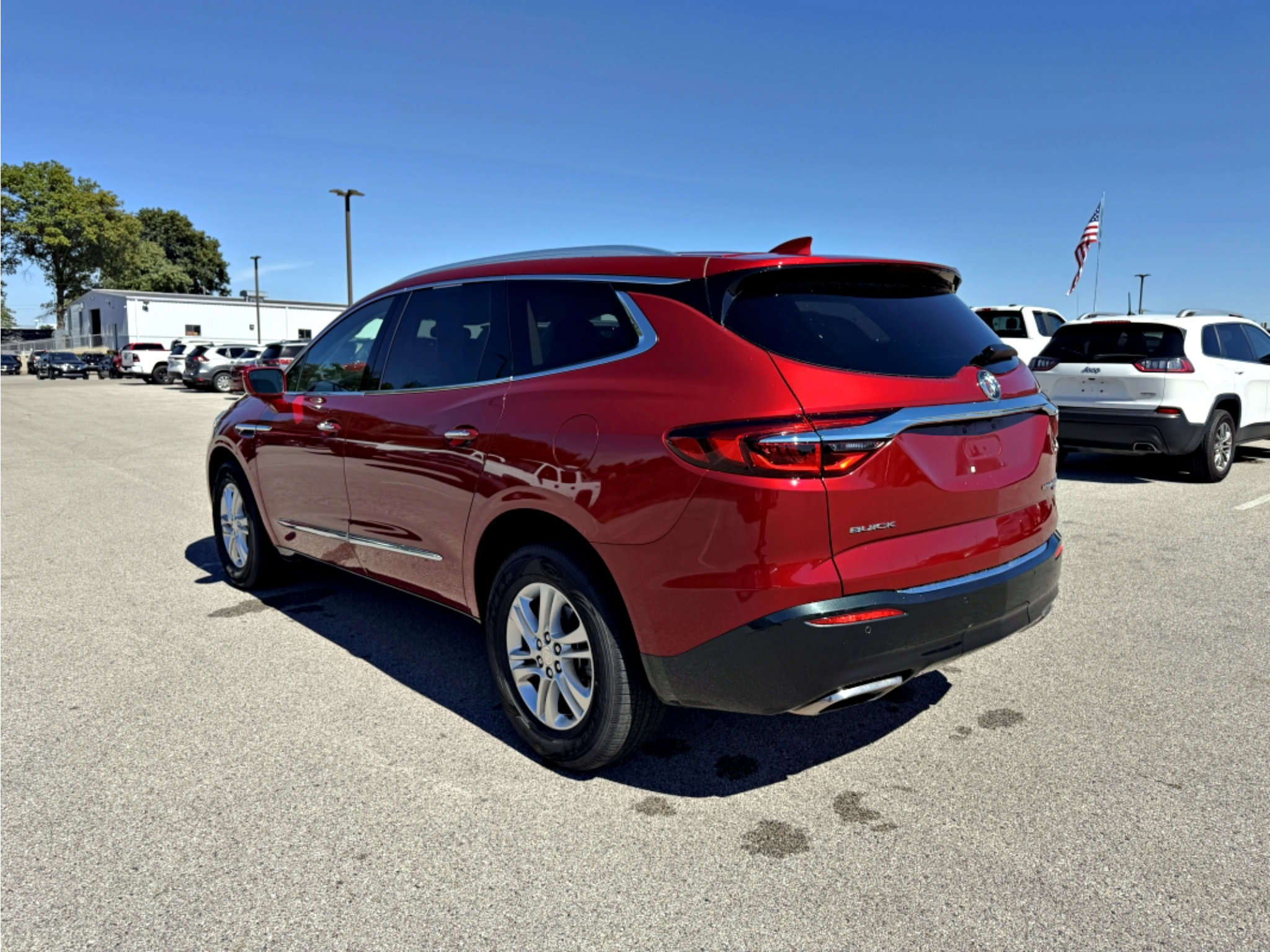 Used 2018 Buick Enclave Essence w/ Trailering Package AWD/4WD image 9