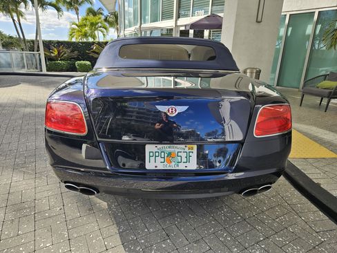 Used 2014 Bentley Continental GT image 17