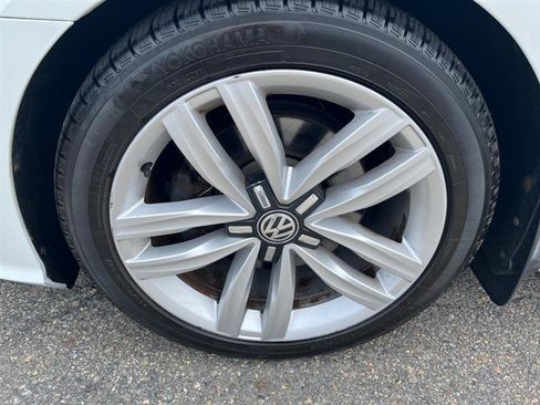 Used 2017 Volkswagen Passat 1.8T SE FWD image 6