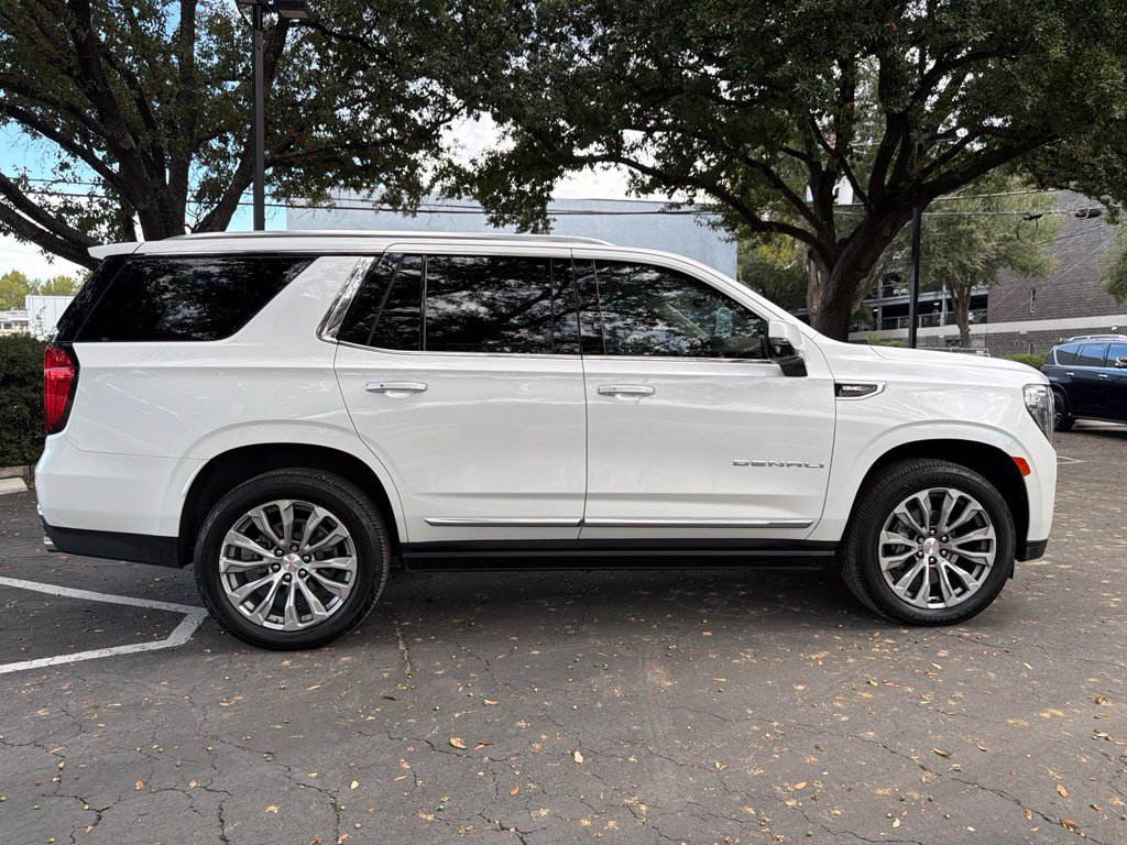Used 2021 GMC Yukon Denali w/ Denali Premium Package AWD/4WD image 8