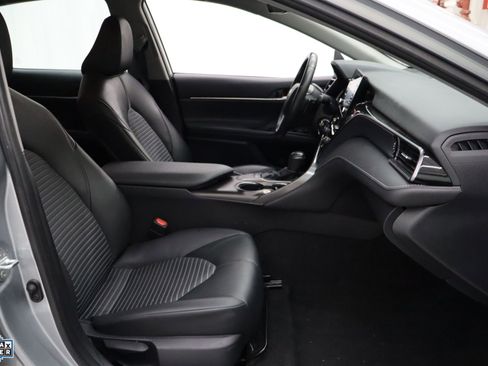 Used 2024 Toyota Camry SE image 26