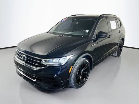 Used 2024 Volkswagen Tiguan SE R-Line FWD image 4