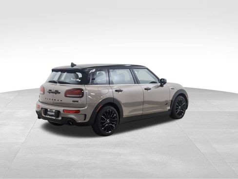 Used 2023 MINI Cooper Clubman S w/ Premium Package image 5