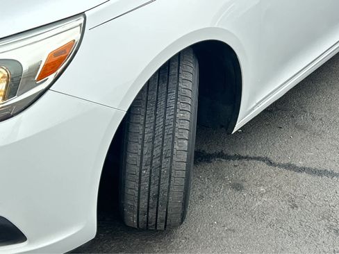 Used 2015 Chevrolet Malibu LS image 33