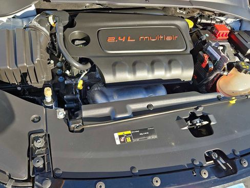 Used 2022 Jeep Compass Limited image 15