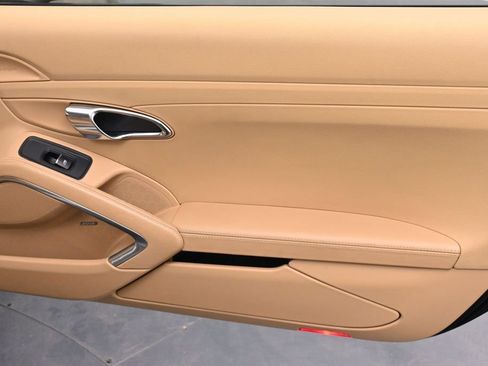 Used 2017 Porsche 911 Carrera RWD image 18