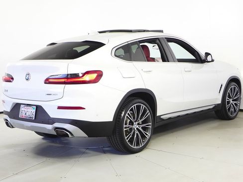Used 2022 BMW X4 xDrive30i w/ Premium Package 2 AWD/4WD image 7