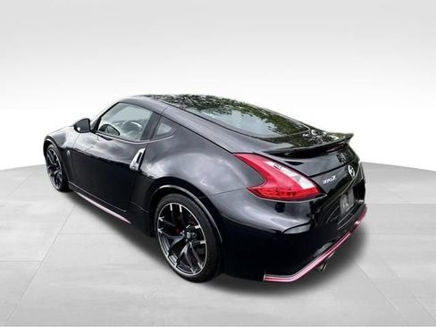 Used 2016 Nissan 370Z NISMO RWD image 3