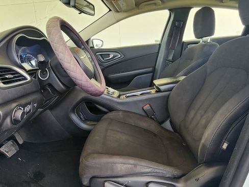 Used 2016 Chrysler 200 Limited FWD image 14
