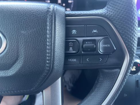 Used 2024 Toyota Tacoma TRD Sport w/ TRD Sport Premium Package AWD/4WD image 32