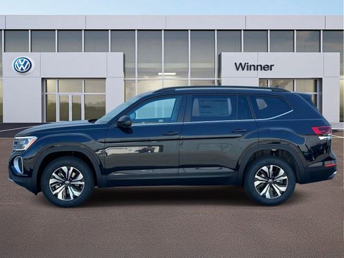 New 2026 Volkswagen Atlas SE image 2