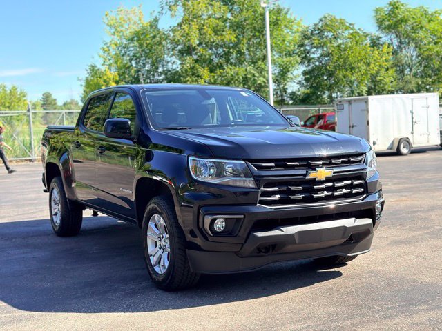 Used 2022 Chevrolet Colorado LT w/ LT Convenience Package AWD/4WD image 4