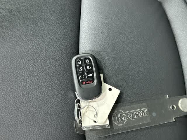 Used 2026 Honda Odyssey EX-L image 32