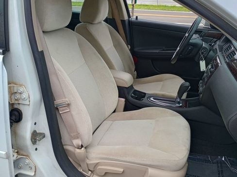 Used 2014 Chevrolet Impala Limited LS FWD image 22