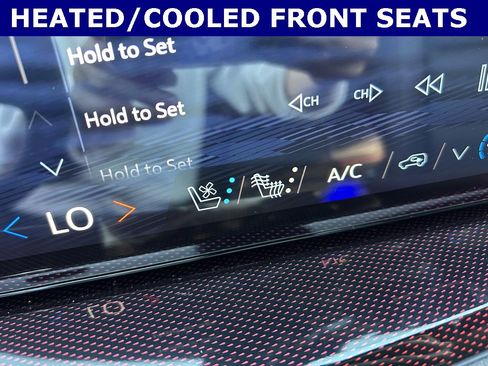 New 2026 Chevrolet Traverse RS image 6