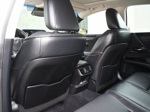 Used 2022 Lexus ES 250 w/ Premium Package AWD/4WD image 22