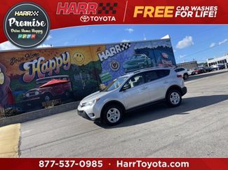 Used 2015 Toyota RAV4 LE AWD/4WD video 1