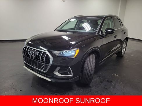 Used 2020 Audi Q3 2.0T Premium w/ Convenience Package AWD/4WD image 5