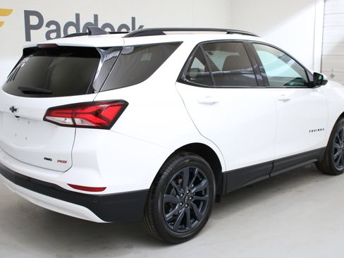 Used 2024 Chevrolet Equinox RS AWD/4WD image 8