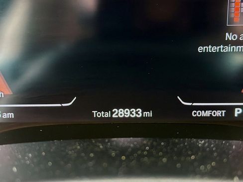 Used 2022 BMW 530i xDrive w/ Premium Package image 34