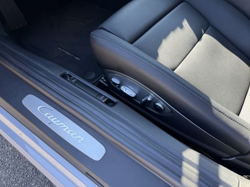 Certified 2024 Porsche 718 Cayman image 14