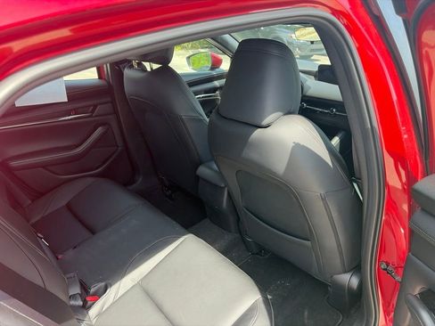 Used 2024 MAZDA MAZDA3 s FWD image 11