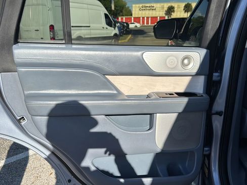 Used 2018 Lincoln Navigator Black Label w/ Cargo Package image 30