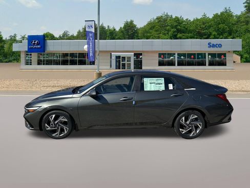 New 2026 Hyundai Elantra Limited FWD image 6