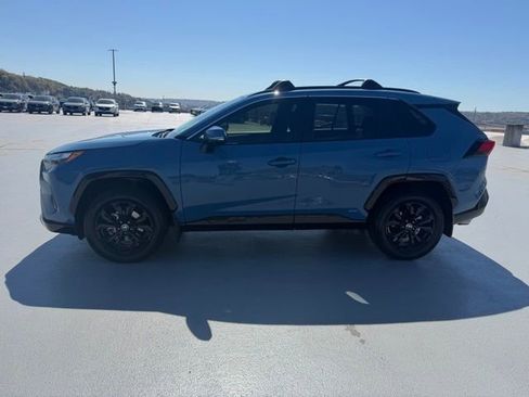 Certified 2024 Toyota RAV4 SE w/ Convenience Package image 10