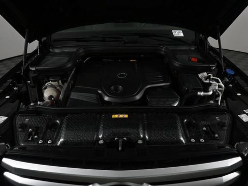 Certified 2024 Mercedes-Benz GLS 450 4MATIC image 33
